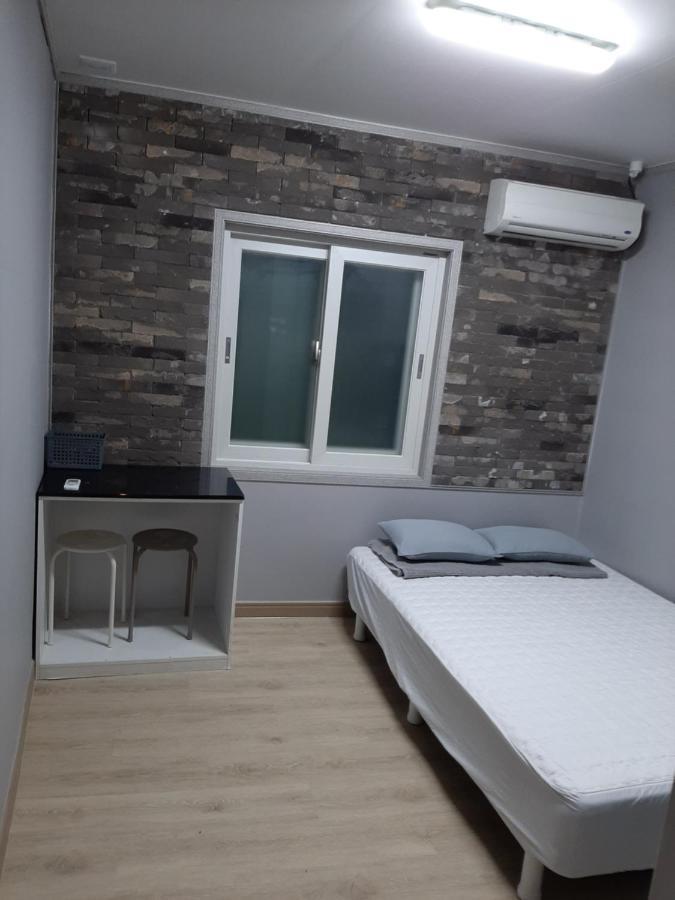 Haeundae Native Guesthouse Busan Exterior photo